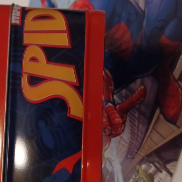 Spiderman 48 piece puzzle and lunchbox - Picture 7 of 9